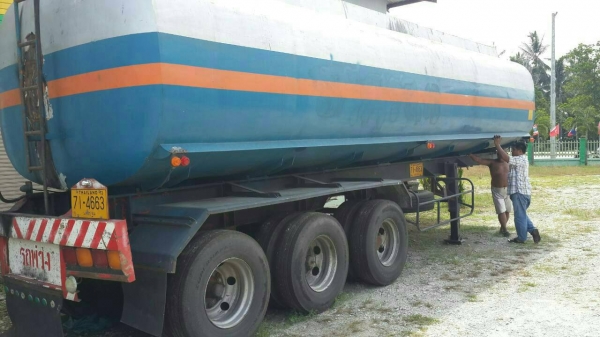 ขายหางเทรลเลอร์น้ำมันปาล์ม 3 เพลา 32000 ลิตร ราคา 270000