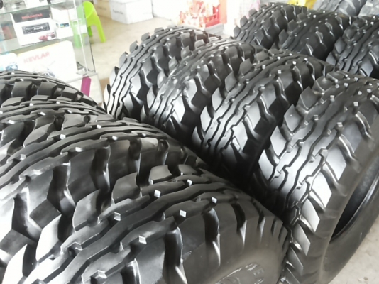 มาใหม่ยางรถทหารhumvee 36"/12.5"/16.5"สวยๆ