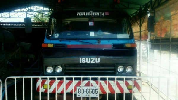ขาย  ISUZU  JCM 10 ล้อ    2 เพลา รถบรรทุกน้ำมัน 18,000 ลิตร