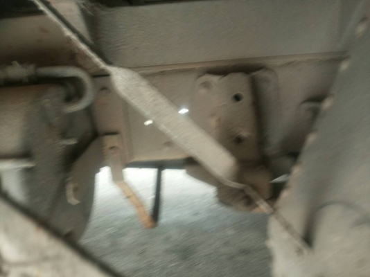 ขายรถบรรทุก 6 ล้อตู้เปียก ISUZU NPR 115 แรงม้าประตู 3 บาน ราคา 300000