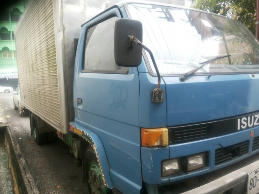ขายรถบรรทุก 6 ล้อตู้เปียก ISUZU NPR 115 แรงม้าประตู 3 บาน ราคา 300000