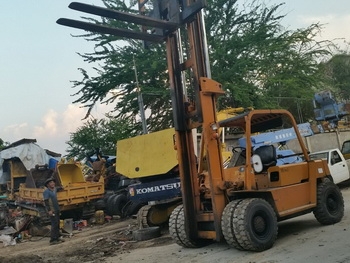 ยกโฟล์คลิฟท์ 2 ตัน ได้สบายเลยครับ สำหรับรถยก โฟล์คลิฟต์ SUMITOMO เครื่อง MITSU ขนาด 5 ตัน เสาสูง 4 เมตร งาสไลด์ ยกโฟล์คลิฟท์ 2 ตัน ได้สบายเลยครับ สำหรับรถยก โฟล์คลิฟต์ SUMITOMO เครื่อง MITSU ขนาด 5 ตัน เสาสูง 4 เมตร งาสไลด์