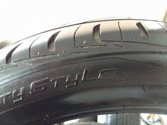 ขายยางบริสโตน my02 ปี14 ใช้งาน 8000 กม. ดอกสวยจัด ไม่กินข้าง ตุ่มขนยังอยู่ ไม่มีป่ะ ขาย 4 เส้น ราคา 5500 บาท 0819996654 โจ้ สินค้าอยู่พิษณุโลก จัดส่งได้คับ