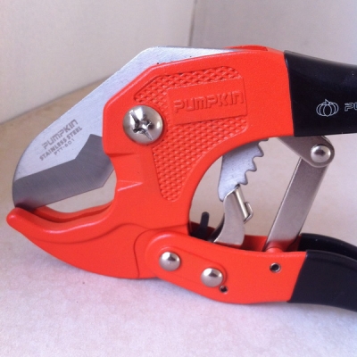 กรรไกรตัดท่อ PVC ยี่ห้อ Pumpkin กรรไกรตัดท่อ PVC ยี่ห้อ Pumpkin