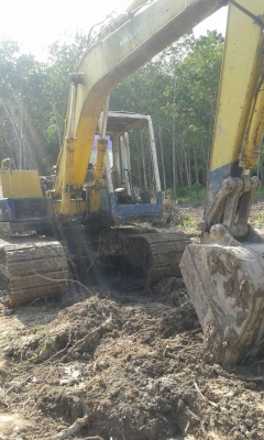 ขายรถแบคโฮ KOMATSU PC120-3 โซ่ใหม่ รูลเลอร์ใหม่ ราคา 400000