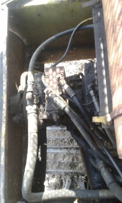 ขายรถแบคโฮ KOMATSU PC120-3 โซ่ใหม่ รูลเลอร์ใหม่ ราคา 400000