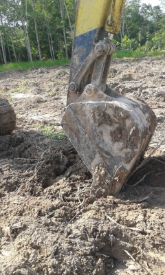 ขายรถแบคโฮ KOMATSU PC120-3 โซ่ใหม่ รูลเลอร์ใหม่ ราคา 400000