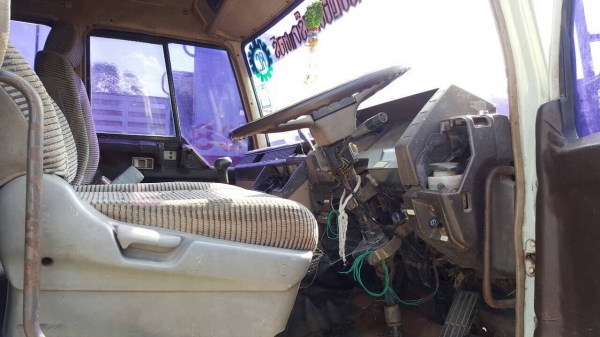 ขายเทนเลอร์ 10 ล้อ 2 เพลา NISSAN UD วางหัว FUSO เครื่อง 6PD 230 แรงม้า คัสซีสวย สโลว์อินเตอร์ เบรคทิฟฟี่ ทะเบียนพร้อมโอนครับ ขายเทนเลอร์ 10 ล้อ 2 เพลา NISSAN UD วางหัว FUSO เครื่อง 6PD 230 แรงม้า คัสซีสวย สโลว์อินเตอร์ เบรคทิฟฟี่ ทะเบียนพร้อมโอนครับ