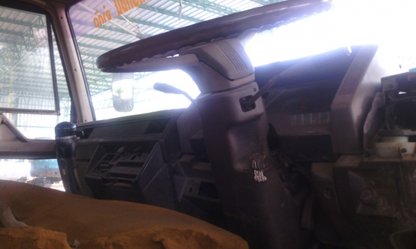 MITSUBISHI FN 527 M 2 เพลา 10 เกีบร์ กระบะพื้นเรียบ ยาว 6 เมตร MITSUBISHI FN 527 M 2 เพลา 10 เกีบร์ กระบะพื้นเรียบ ยาว 6 เมตร