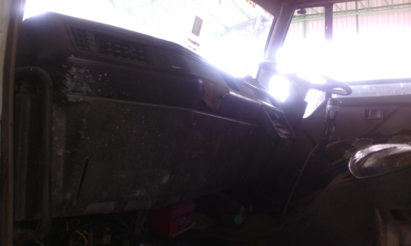 MITSUBISHI FN 527 M 2 เพลา 10 เกีบร์ กระบะพื้นเรียบ ยาว 6 เมตร MITSUBISHI FN 527 M 2 เพลา 10 เกีบร์ กระบะพื้นเรียบ ยาว 6 เมตร