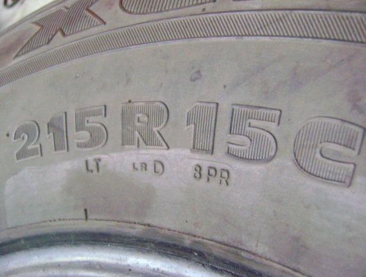 ยางกระบะ Micherin 215 R15C