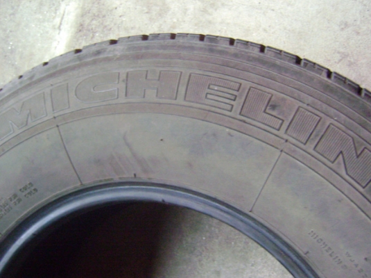 ยางกระบะ Micherin 215 R15C