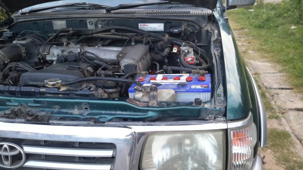 รถสปอตไลน์เนอ ปี42 เครื่องเปลี่ยนเป็นเครื่องJ เกีร์ยอ้อโต้ ทะเบียนขาดนึ่งปี สภาพสวย