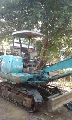 ขายรถแบคโฮ KOMATSU PC30-7E ราคา 280000