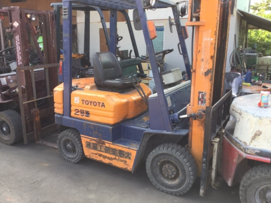 ขายครับ รถฟอล์คลิฟท์ โตโยต้า รุ่น 5 เบนซิน 1.5 ตัน เสา 3 เมตร พร้อมใช้งาน