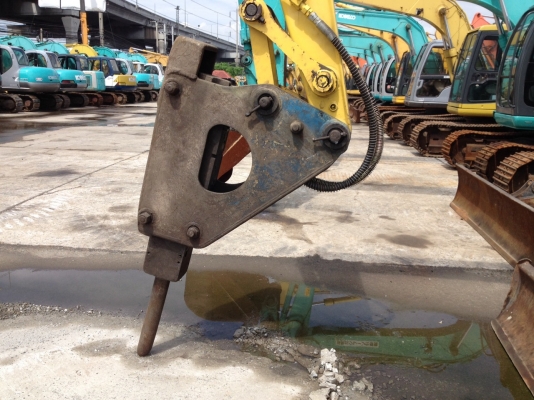 ขายด่วนรถขุด KOBELCO ขนาด 60 พร้อมหัวเจาะ ขายด่วนรถขุด KOBELCO ขนาด 60 พร้อมหัวเจาะ