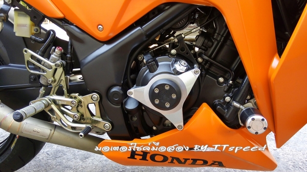 ขาย CBR 250 ไมล์น้อย 2800 โลแต่งสวยใส่ยาง Pirelli สีส้มด้านสุดจี๊ด ขาย CBR 250 ไมล์น้อย 2800 โลแต่งสวยใส่ยาง Pirelli สีส้มด้านสุดจี๊ด