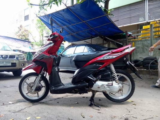 ขายลูกเดียวclick110หัวฉีด ปี2552รถบ้านๆ ราคาเบาๆมีเล่มเอกสารครบ