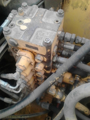 ขาย!!!! เทลเลอร์ กับ แบคโฮ ราคา 1,000,000 โทร.086-2244010 คุณการ