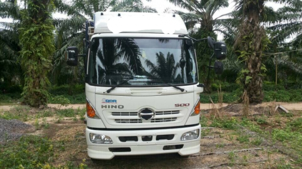 ขาย 6 ล้อ ฮีโน่ เมก้า 175 แรง ยาว 5.50 ม. ปี 2014 วิ่งแค่ 16xx สภาพสวยเหมือนมือ 1  สนใจติดต่อ 081-9420141  ,   081-5715326