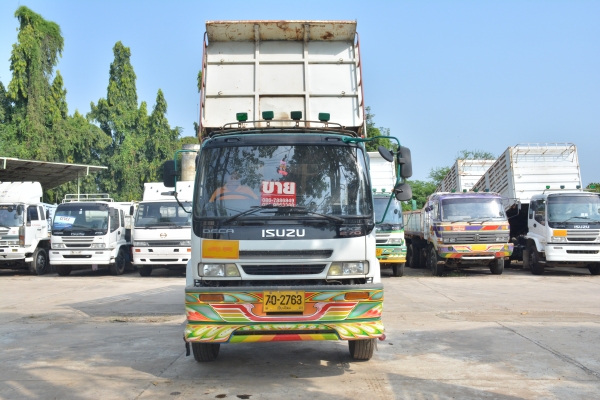 ISUZU DECA 270 hp กระบะดั้มสามมิตร