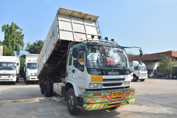 ISUZU DECA 270 hp กระบะดั้มสามมิตร