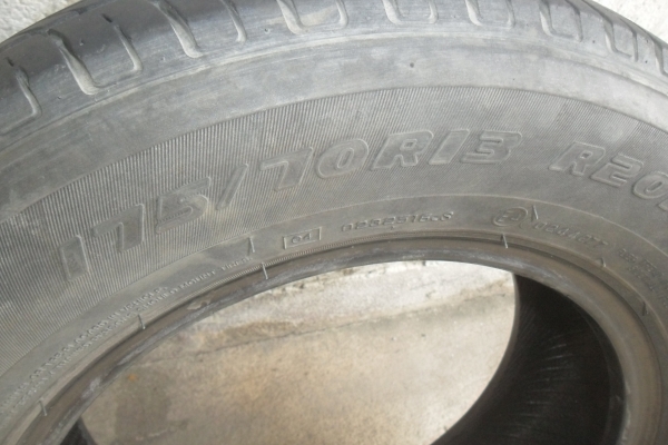 ยาง 175/70R13 ปี10 สวยๆ 1 คู่ ราคา 650 บาท