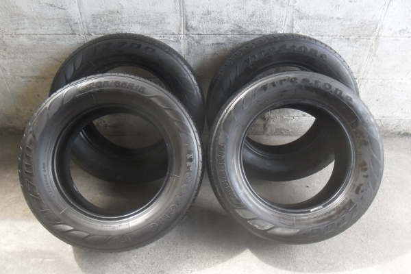 ยาง FireStone 205/65R15ปี12 สวยๆ 4 เส้น ราคา 2000 บาท