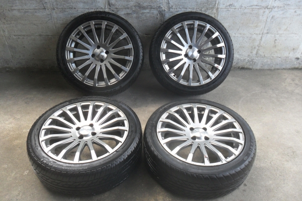 ล้อแม็ก 17นิ้ว 4รู100 พร้อมยาง สวยๆ 4 ล้อ ราคา 6450 บาท