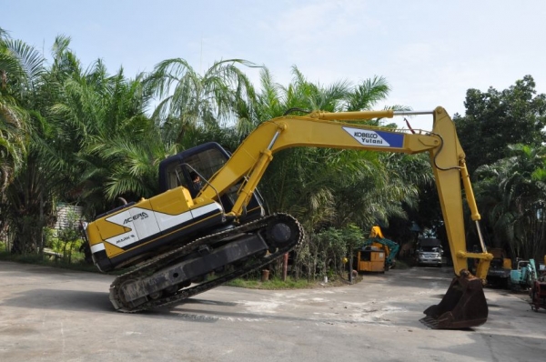 ลดกระหน่ำ!!ขายแบคโฮ KOBELCO SK120-3MARK IIIเดิมจากญี่ปุ่น ทำงานสมบูรณ์ทุกระบบ รับรองไม่ผิดหวัง 780,000 เท่านั้น!!