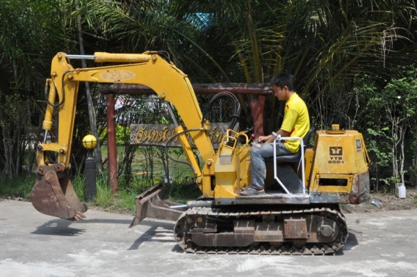 ลดกระหน่ำ!!ขายแบคโฮ YANMAR YTB800 เดิมจากญี่ปุ่น ทำงานสมบูรณ์ทุกระบบ รับรองไม่ผิดหวัง 110,000 เท่านั้น!!