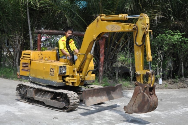 ลดกระหน่ำ!!ขายแบคโฮ YANMAR YTB800 เดิมจากญี่ปุ่น ทำงานสมบูรณ์ทุกระบบ รับรองไม่ผิดหวัง 110,000 เท่านั้น!!