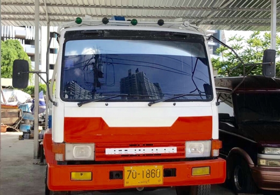 รถบรรทุกติดเครน 3.6ตันพร้อมใช้งาน เอกสารครบพร้อมโอน