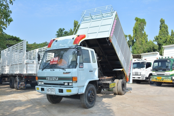 ISUZU FTR 195 hp กระบะดั้มคอกเกษตร ยาว 4.00 m