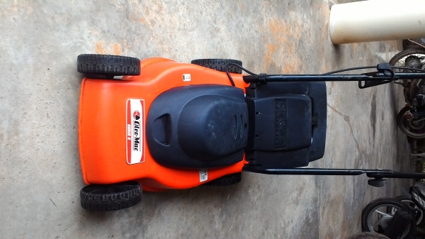 ขายรถตัดหญ้าไฟฟ้า ขายรถตัดหญ้าไฟฟ้า