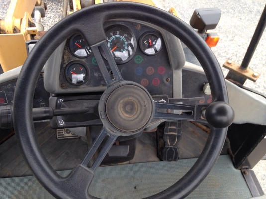 ขายจ้ารถตักล้อยาง CAT 910H เป็นรถมือสองจากญี่ปุ่น สภาพสวย ขายจ้ารถตักล้อยาง CAT 910H เป็นรถมือสองจากญี่ปุ่น สภาพสวย