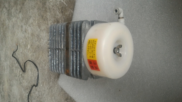 MEDO  VACUUM  PUMP ปั๊มสุญญากาศจากญี่ปุ่น มีรูอากาศเข้า และรูอากาศออกอย่างละรู ใช้เป็นปั๊มอัดอากาศได้ด้วย