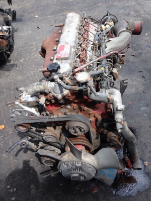 ขายเครื่องพร้อมเกียร์ HINO  WO6E