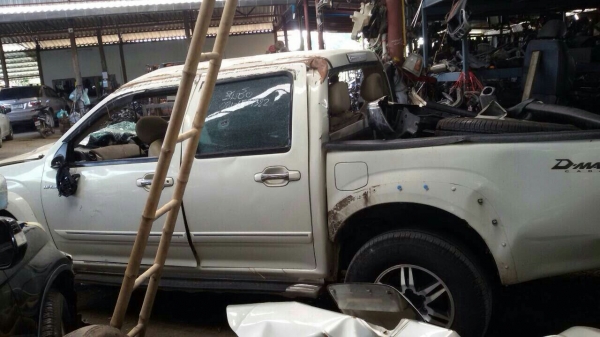 ดีเเมกค์ 4 ประตูไฮเเลนเดอร์ ปี10 เครื่อง3000 VGS เเยกขายเป็นอะไหลทุกอย่างสอบถามได้มีหลายรุ่นเก๋งเเละกระบะ รับซื้อรถอุบัตเหตุทุกสภาพ ดีเเมกค์ 4 ประตูไฮเเลนเดอร์ ปี10 เครื่อง3000 VGS เเยกขายเป็นอะไหลทุกอย่างสอบถามได้มีหลายรุ่นเก๋งเเละกระบะ รับซื้อรถอุบัตเหตุทุกสภาพ