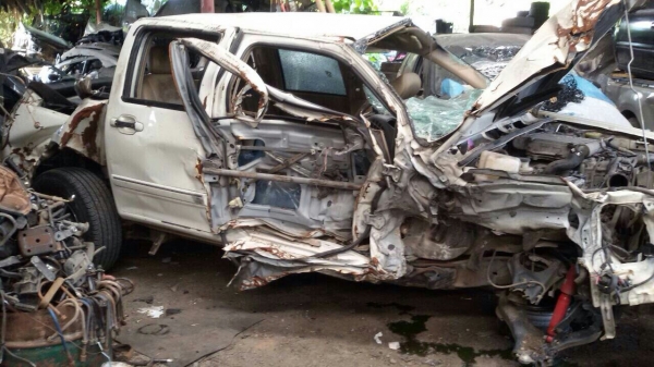 ดีเเมกค์ 4 ประตูไฮเเลนเดอร์ ปี10 เครื่อง3000 VGS เเยกขายเป็นอะไหลทุกอย่างสอบถามได้มีหลายรุ่นเก๋งเเละกระบะ รับซื้อรถอุบัตเหตุทุกสภาพ ดีเเมกค์ 4 ประตูไฮเเลนเดอร์ ปี10 เครื่อง3000 VGS เเยกขายเป็นอะไหลทุกอย่างสอบถามได้มีหลายรุ่นเก๋งเเละกระบะ รับซื้อรถอุบัตเหตุทุกสภาพ