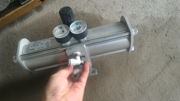 BOOSTER  REGULATOR ยี่ห้อ SMC จากญี่ปุ่น เพิ่มความดันสายหลัก