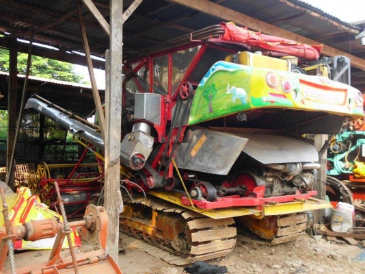 รถเกี่ยวข้าวเกษตร เจ้าช้างไวไฟ อุ้ม 2.5ตัน เครื่องมิตซู240เทอร์โบ ปั้มอิตั้นคู่23 ตัวเดิน12htนอก