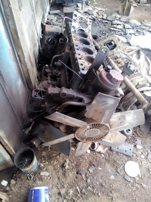 ขายแยกชิ้นส่วนเครื่องVOLVO FL7 TD71