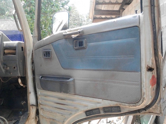 ขายรถ6ล้อดั้มพ์ HINO FC2WELA เครื่อง 120แรงม้า ปี38 สนใจโทร 081-970-1072