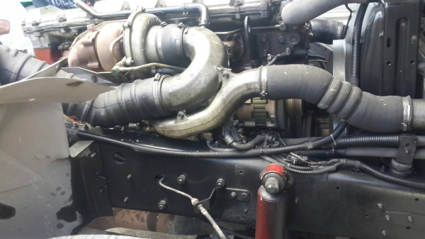 ขาย hino mega FL1J 10 ล้อ สภาพสวย เครื่องดีเกียร์ดีแชสซีสวย แอร์หนาวยางดี พร้อมลุย