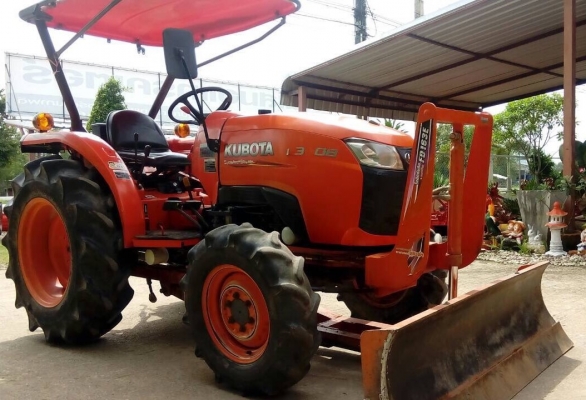 ขายรถไถ Kubota L3608(4WD) พร้อมใบมีดดันหน้าและผานพรวนช้าง ขายรถไถ Kubota L3608(4WD) พร้อมใบมีดดันหน้าและผานพรวนช้าง