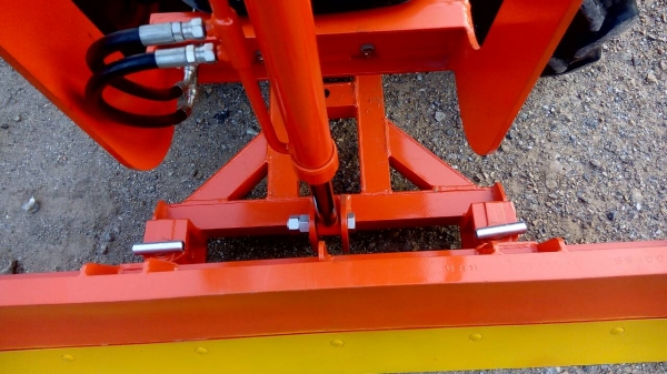 ขายรถไถคูโบต้า  KUBOTA   L 3608 พร้อมชุดใบมีดดันหน้าคานล่างและโรตารี่