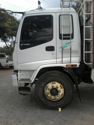 10ล้อเพลาเดียวISUZU DECA200 ยูโร2 จดปี46 ใบไม้เขียวแท้กระบะยาว6.35เมตร