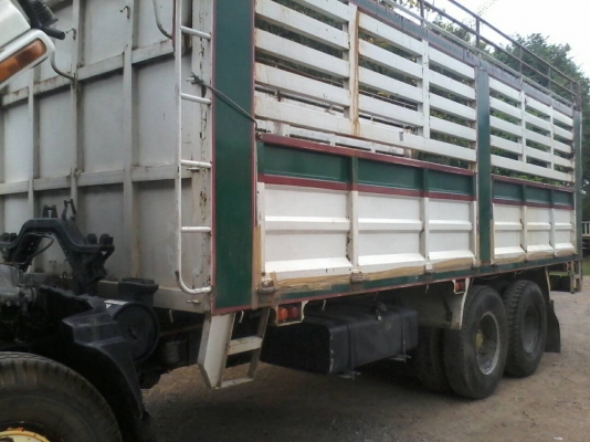 10ล้อเพลาเดียวISUZU DECA200 ยูโร2 จดปี46 ใบไม้เขียวแท้กระบะยาว6.35เมตร