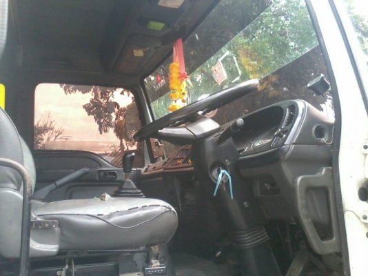 10ล้อเพลาเดียวISUZU DECA200 ยูโร2 จดปี46 ใบไม้เขียวแท้กระบะยาว6.35เมตร